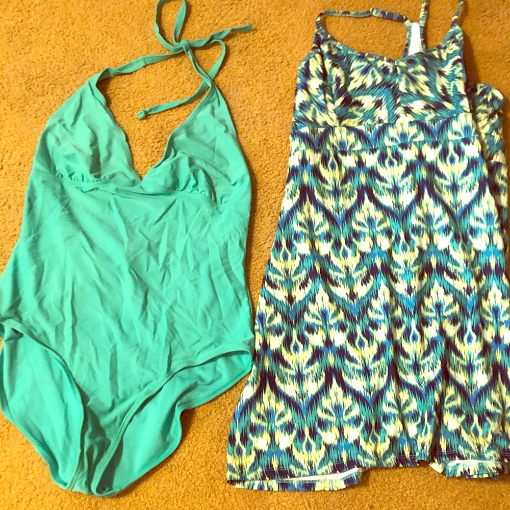 Old Navy bathing suit